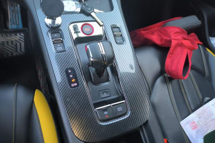 Used GAC Trumpchi EMPOW 2021 270T DCT J15 Version Gear Lever
