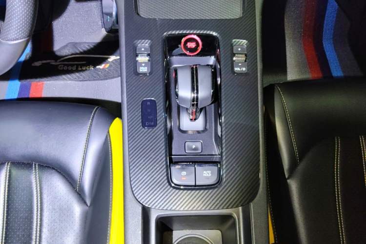 Used GAC Trumpchi EMPOW 2021 270T DCT J15 Version Gear Lever