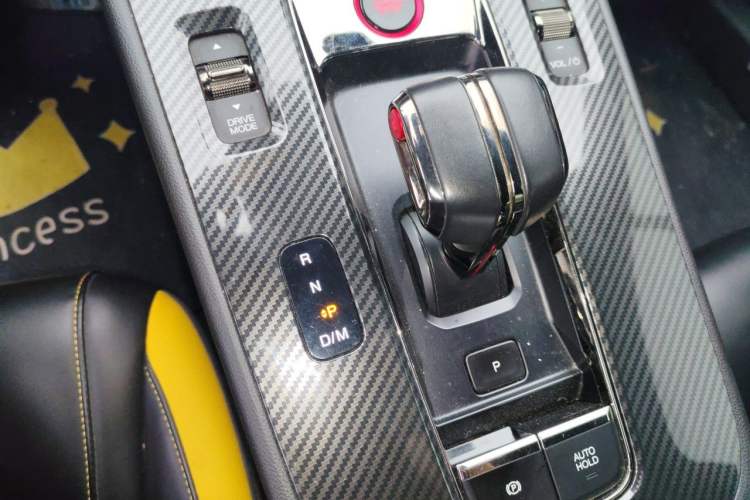 Used GAC Trumpchi EMPOW 2021 270T DCT J16 Version Gear Lever