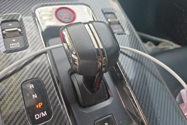 Used GAC Trumpchi EMPOW 2021 270T DCT J15 Version Gear Lever