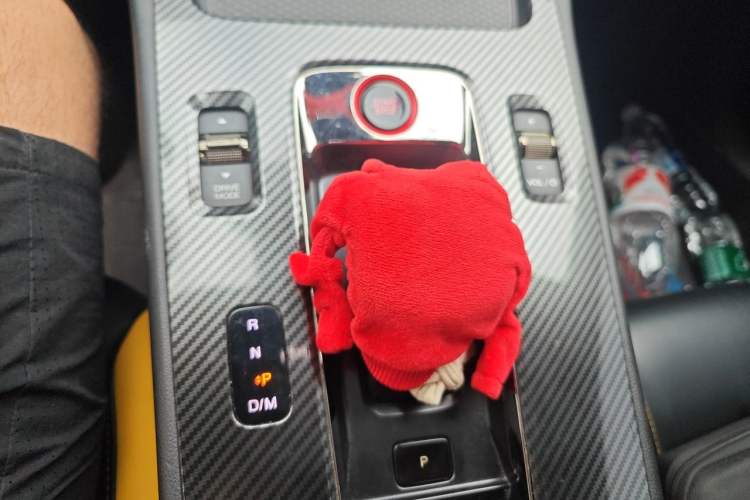 Used GAC Trumpchi EMPOW 2021 270T DCT J15 Version Gear Lever