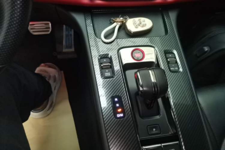 Used GAC Trumpchi EMPOW 2021 270T DCT J16 Version Gear Lever
