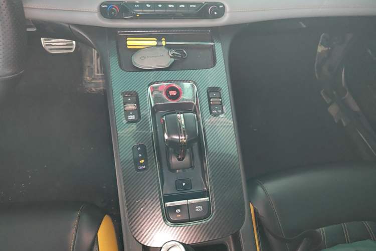 Used GAC Trumpchi EMPOW 2021 270T DCT J16 Version Gear Lever