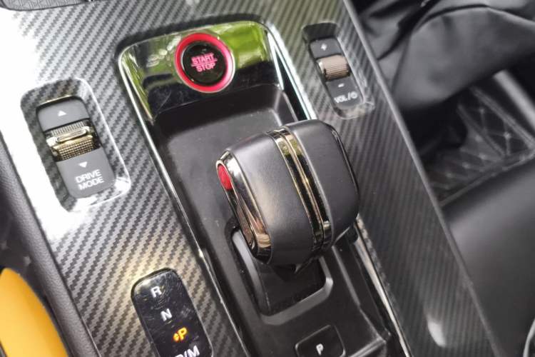 Used GAC Trumpchi EMPOW 2021 270T DCT J15 Version Gear Lever