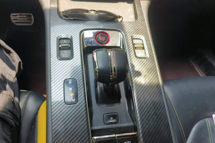 Used GAC Trumpchi EMPOW 2021 270T DCT J15 Version Gear Lever