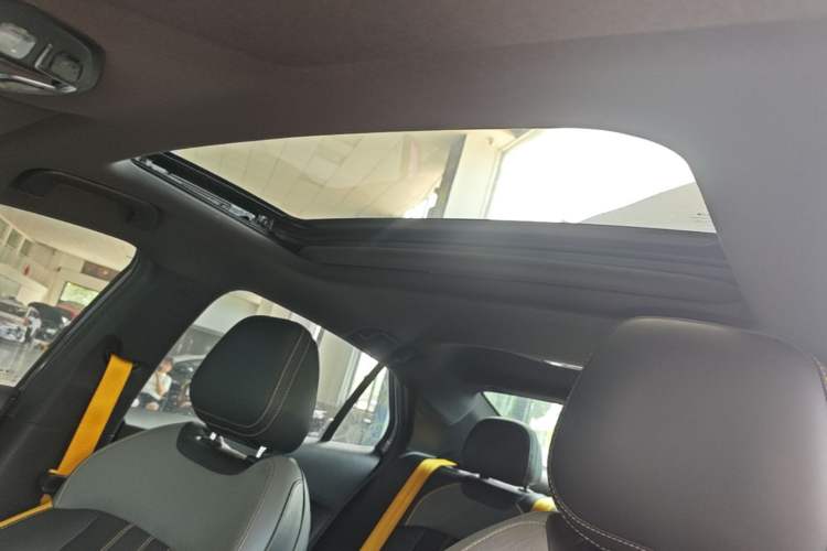 Used GAC Trumpchi EMPOW 2021 270T DCT J15 Version Headliner