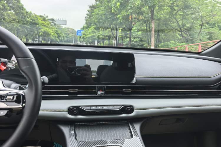 Used GAC Trumpchi EMPOW 2021 270T DCT J15 Version Interior 10