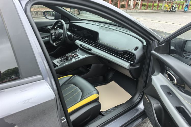 Used GAC Trumpchi EMPOW 2021 270T DCT J15 Version Interior 11