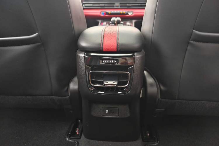 Used GAC Trumpchi EMPOW 2021 270T DCT J16 Version Interior 12