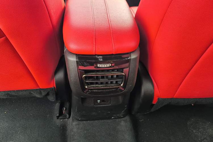 Used GAC Trumpchi EMPOW 2021 270T DCT J15 Version Interior 3