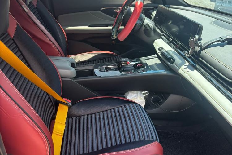 Used GAC Trumpchi EMPOW 2021 270T DCT J15 Version Interior 3