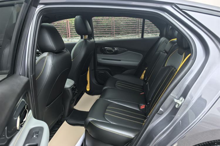 Used GAC Trumpchi EMPOW 2021 270T DCT J15 Version Interior 3
