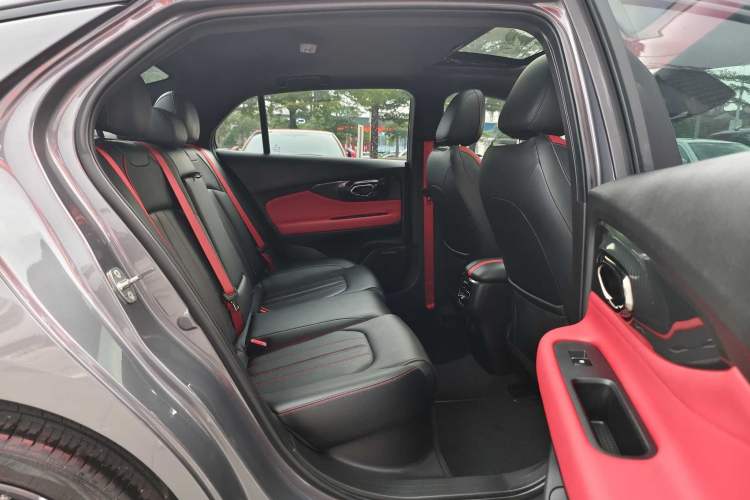 Used GAC Trumpchi EMPOW 2021 270T DCT J16 Version Interior 5