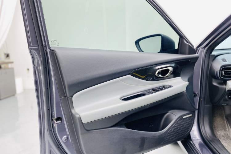 Used GAC Trumpchi EMPOW 2021 270T DCT J15 Version Interior 6