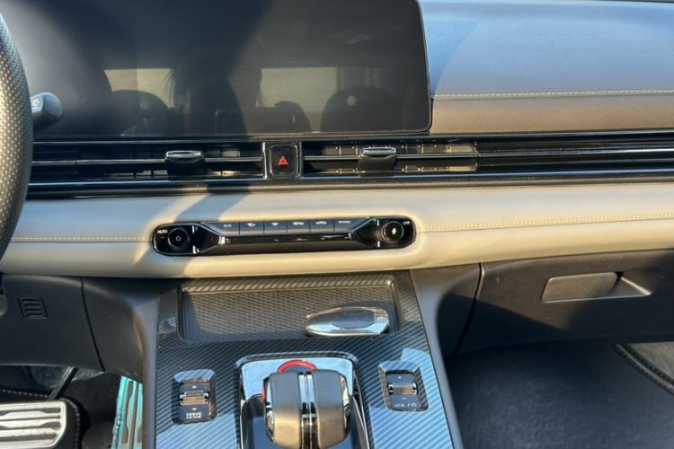 Used GAC Trumpchi EMPOW 2021 270T DCT J15 Version Interior 8