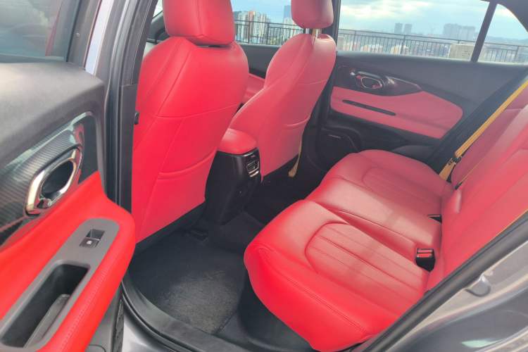 Used GAC Trumpchi EMPOW 2021 270T DCT J15 Version Interior 8