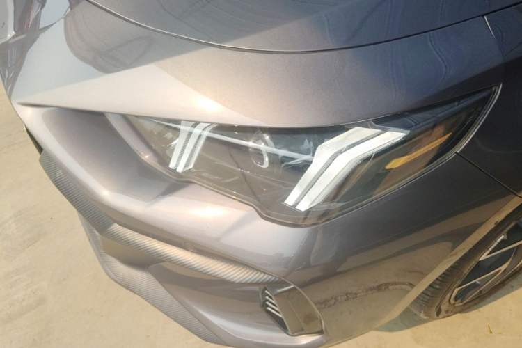 Used GAC Trumpchi EMPOW 2021 270T DCT J15 Version Left Front Headlight