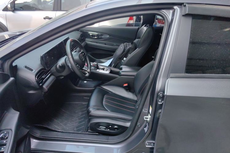 Used GAC Trumpchi EMPOW 2021 270T DCT J16 Version Left Front Seat