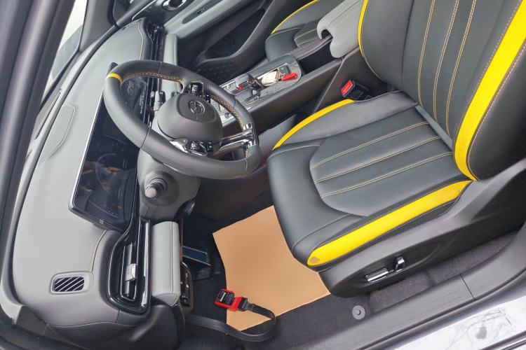 Used GAC Trumpchi EMPOW 2021 270T DCT J15 Version Left Front Seat