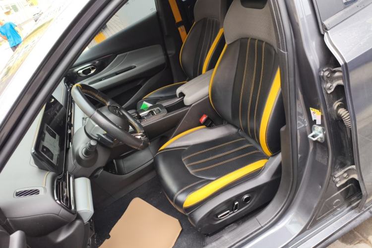 Used GAC Trumpchi EMPOW 2021 270T DCT J16 Version Left Front Seat