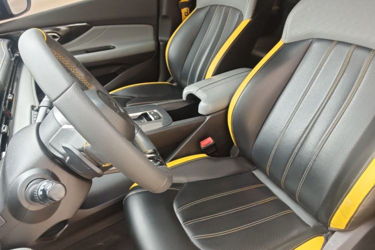 Used GAC Trumpchi EMPOW 2021 270T DCT J15 Version Left Front Seat