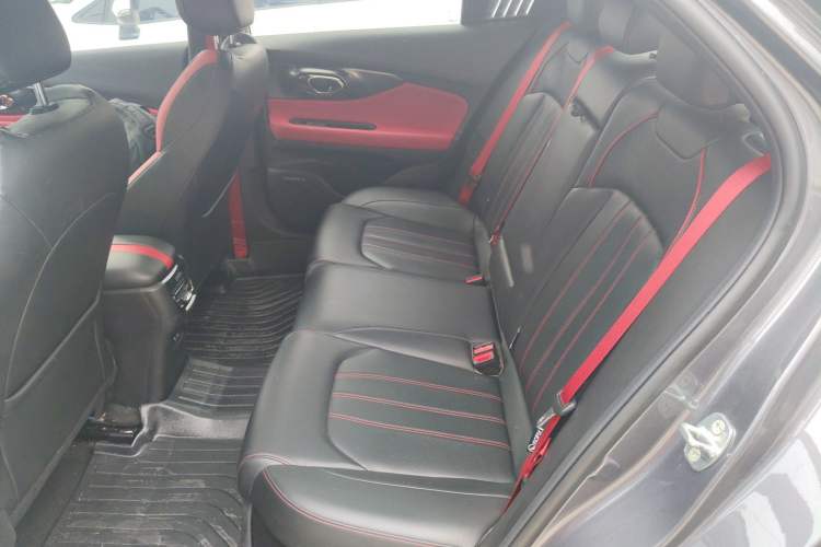 Used GAC Trumpchi EMPOW 2021 270T DCT J16 Version Left Rear Seat