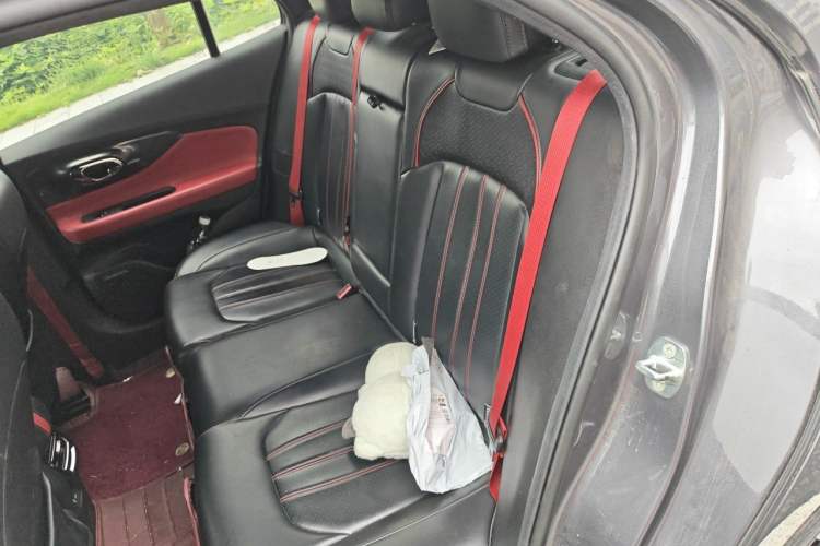 Used GAC Trumpchi EMPOW 2021 270T DCT J16 Version Left Rear Seat