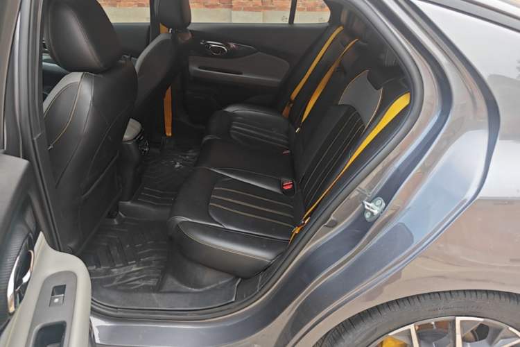 Used GAC Trumpchi EMPOW 2021 270T DCT J15 Version Left Rear Seat