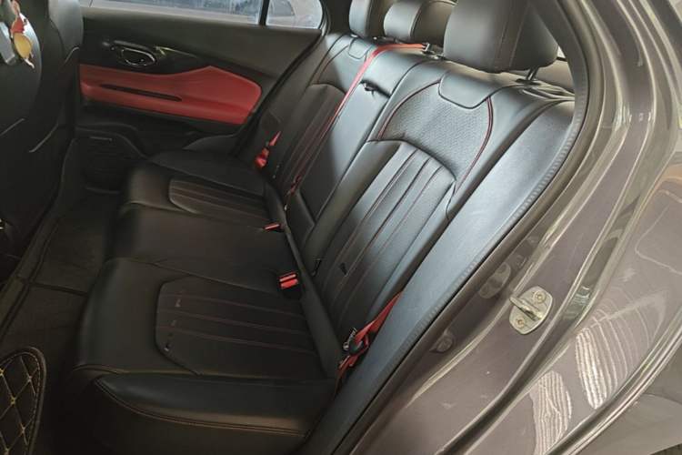 Used GAC Trumpchi EMPOW 2021 270T DCT J16 Version Left Rear Seat
