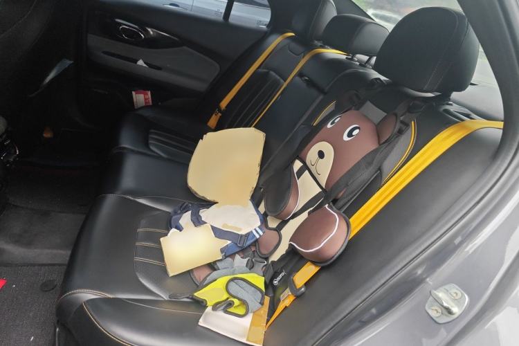 Used GAC Trumpchi EMPOW 2021 270T DCT J15 Version Left Rear Seat