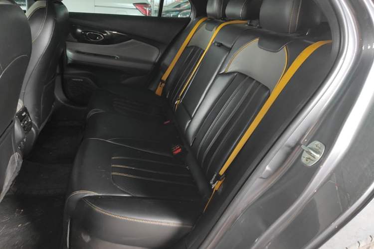 Used GAC Trumpchi EMPOW 2021 270T DCT J16 Version Left Rear Seat