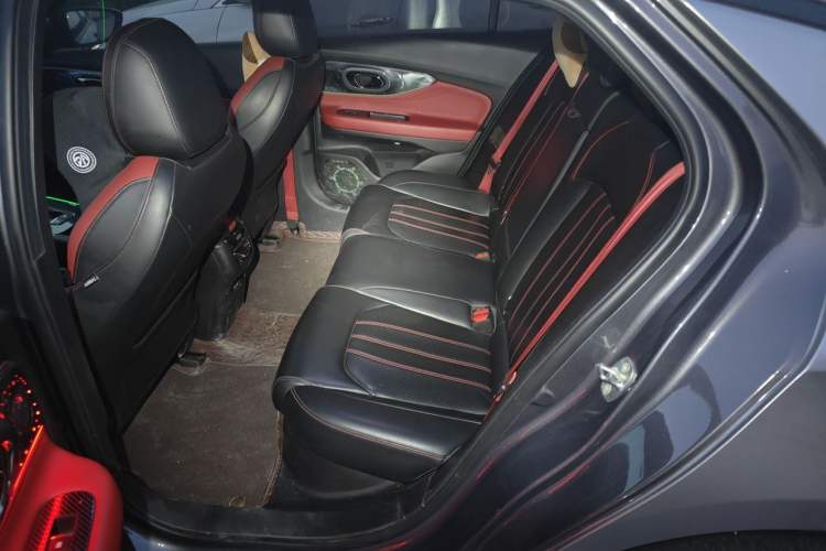 Used GAC Trumpchi EMPOW 2021 270T DCT J15 Version Left Rear Seat