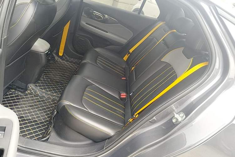 Used GAC Trumpchi EMPOW 2021 270T DCT J15 Version Left Rear Seat