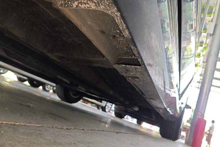 Used GAC Trumpchi EMPOW 2021 270T DCT J10 Flying Man Edition Left Side Sill