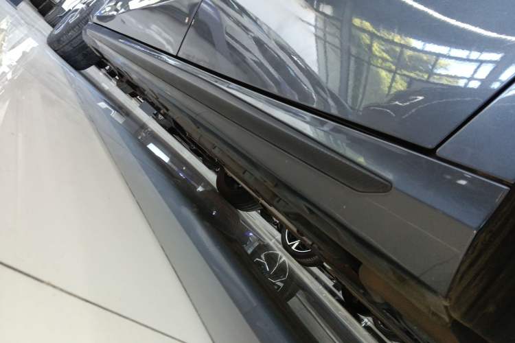 Used GAC Trumpchi EMPOW 2021 270T DCT J16 Version Left Side Sill