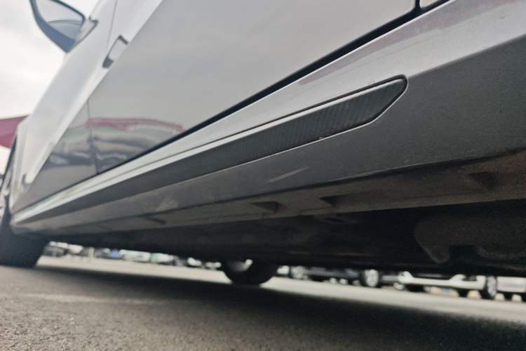 Used GAC Trumpchi EMPOW 2021 270T DCT J15 Version Left Side Sill