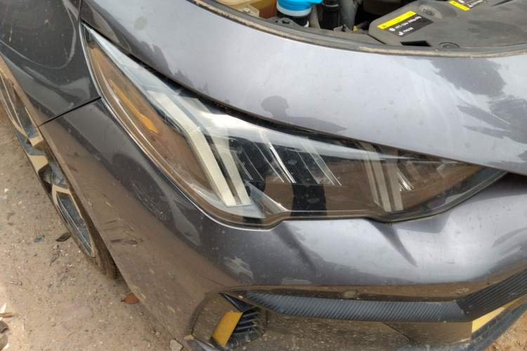 Used GAC Trumpchi EMPOW 2021 270T DCT J15 Version Right Front Headlight