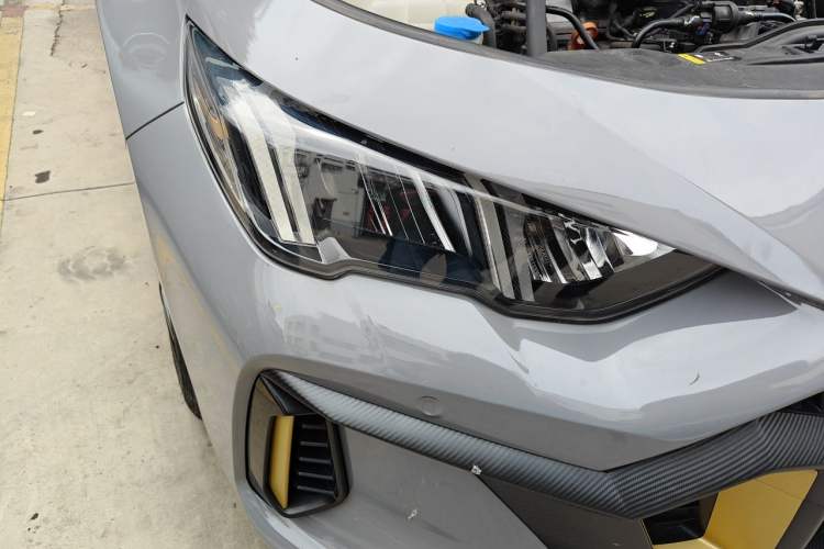 Used GAC Trumpchi EMPOW 2021 270T DCT J15 Version Right Front Headlight