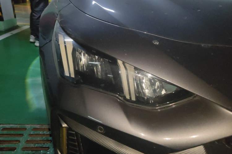 Used GAC Trumpchi EMPOW 2021 270T DCT J16 Version Right Front Headlight