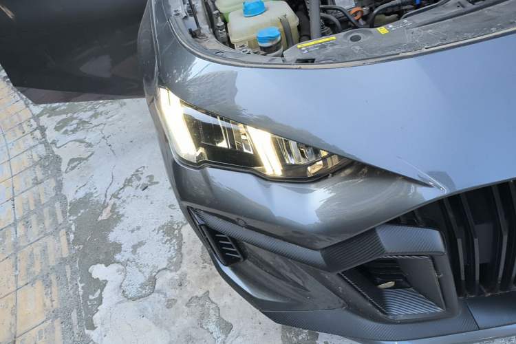 Used GAC Trumpchi EMPOW 2021 270T DCT J15 Version Right Front Headlight