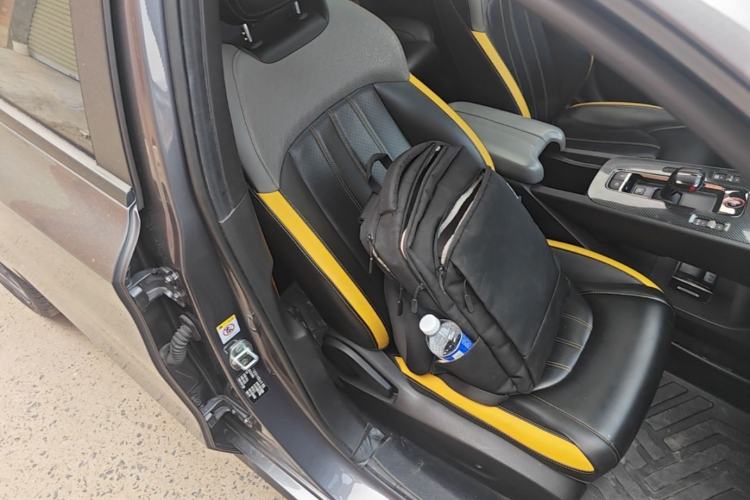 Used GAC Trumpchi EMPOW 2021 270T DCT J15 Version Right Front Seat