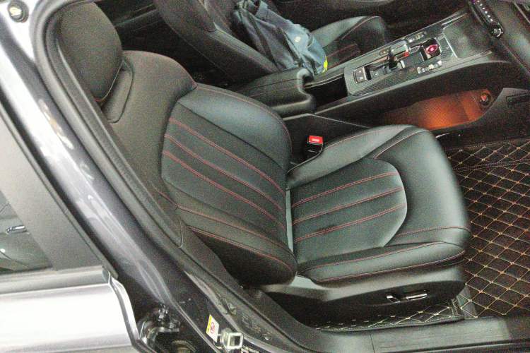 Used GAC Trumpchi EMPOW 2021 270T DCT J16 Version Right Front Seat