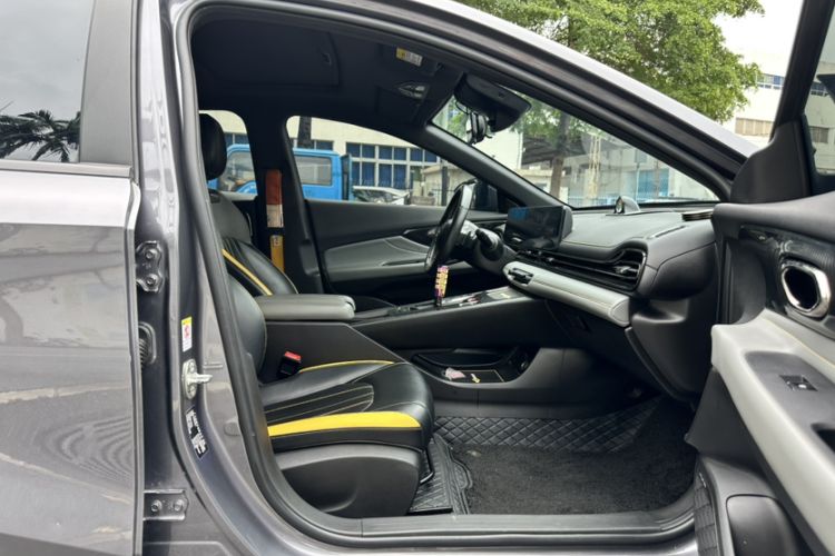 Used GAC Trumpchi EMPOW 2021 270T DCT J15 Version Right Front Seat