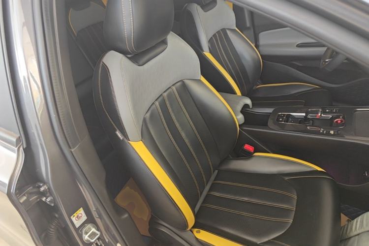Used GAC Trumpchi EMPOW 2021 270T DCT J15 Version Right Front Seat