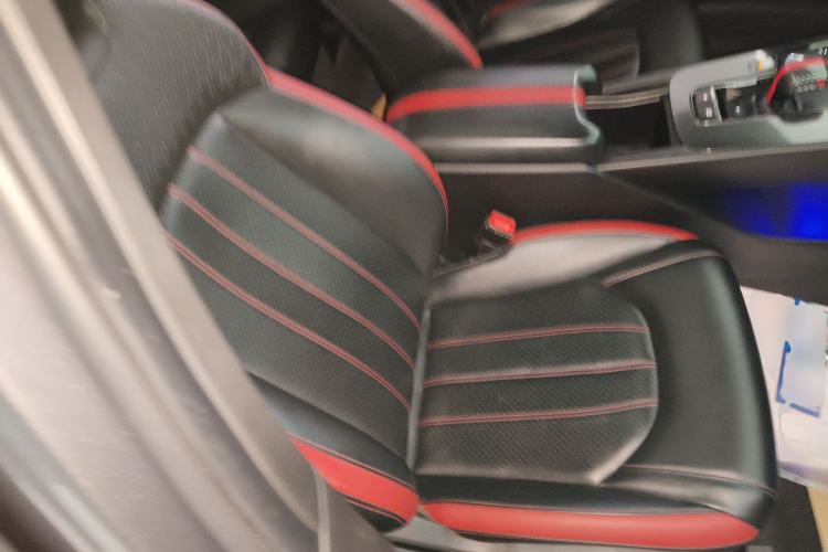 Used GAC Trumpchi EMPOW 2021 270T DCT J15 Version Right Front Seat