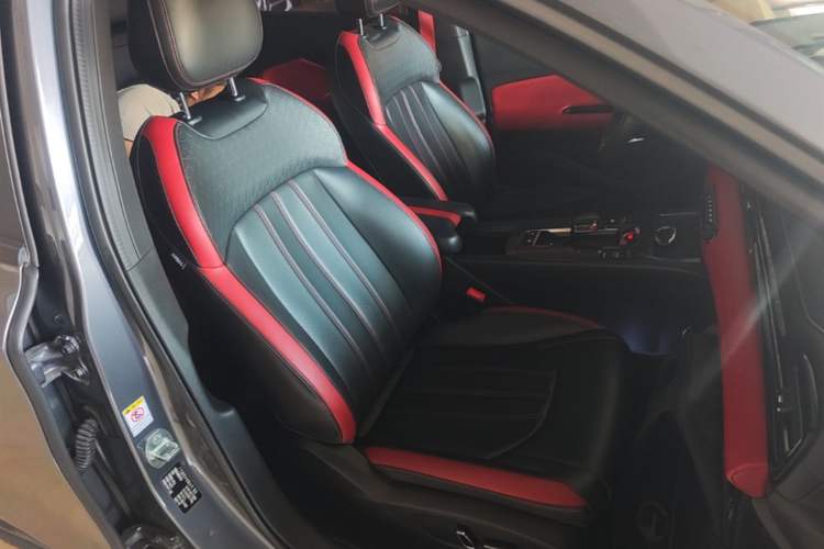 Used GAC Trumpchi EMPOW 2021 270T DCT J16 Version Right Front Seat