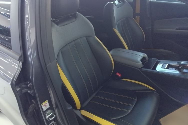 Used GAC Trumpchi EMPOW 2021 270T DCT J16 Version Right Front Seat