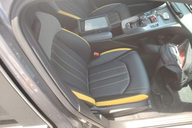 Used GAC Trumpchi EMPOW 2021 270T DCT J15 Version Right Front Seat