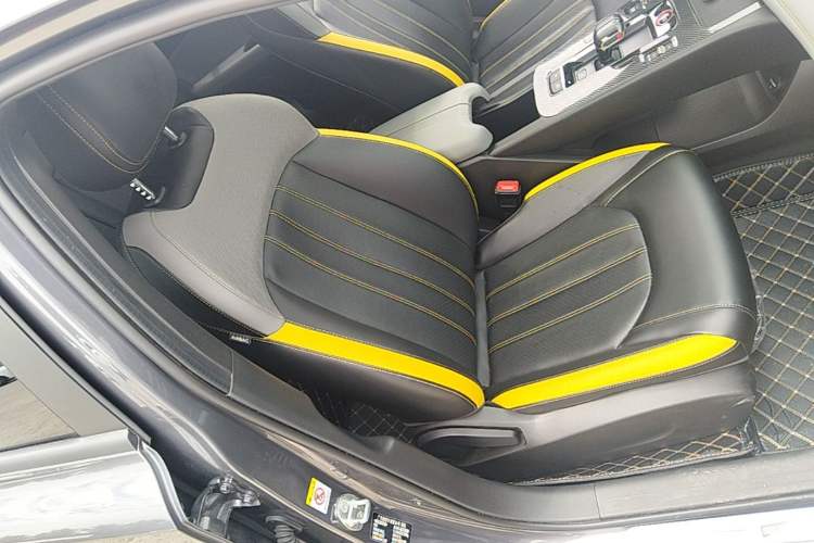 Used GAC Trumpchi EMPOW 2021 270T DCT J15 Version Right Front Seat