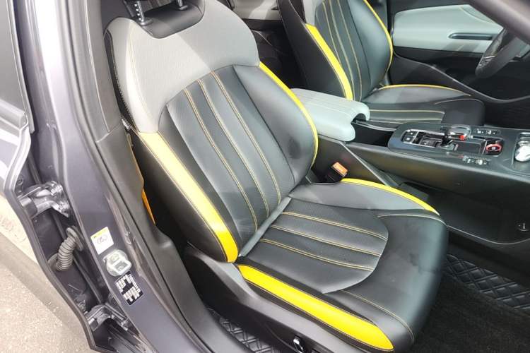 Used GAC Trumpchi EMPOW 2021 270T DCT J16 Version Right Front Seat
